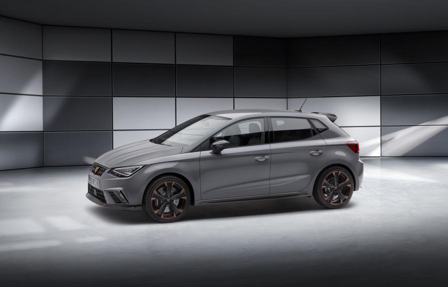  Cupra Ibiza Concept 2018 года  (фото 2 из 4)